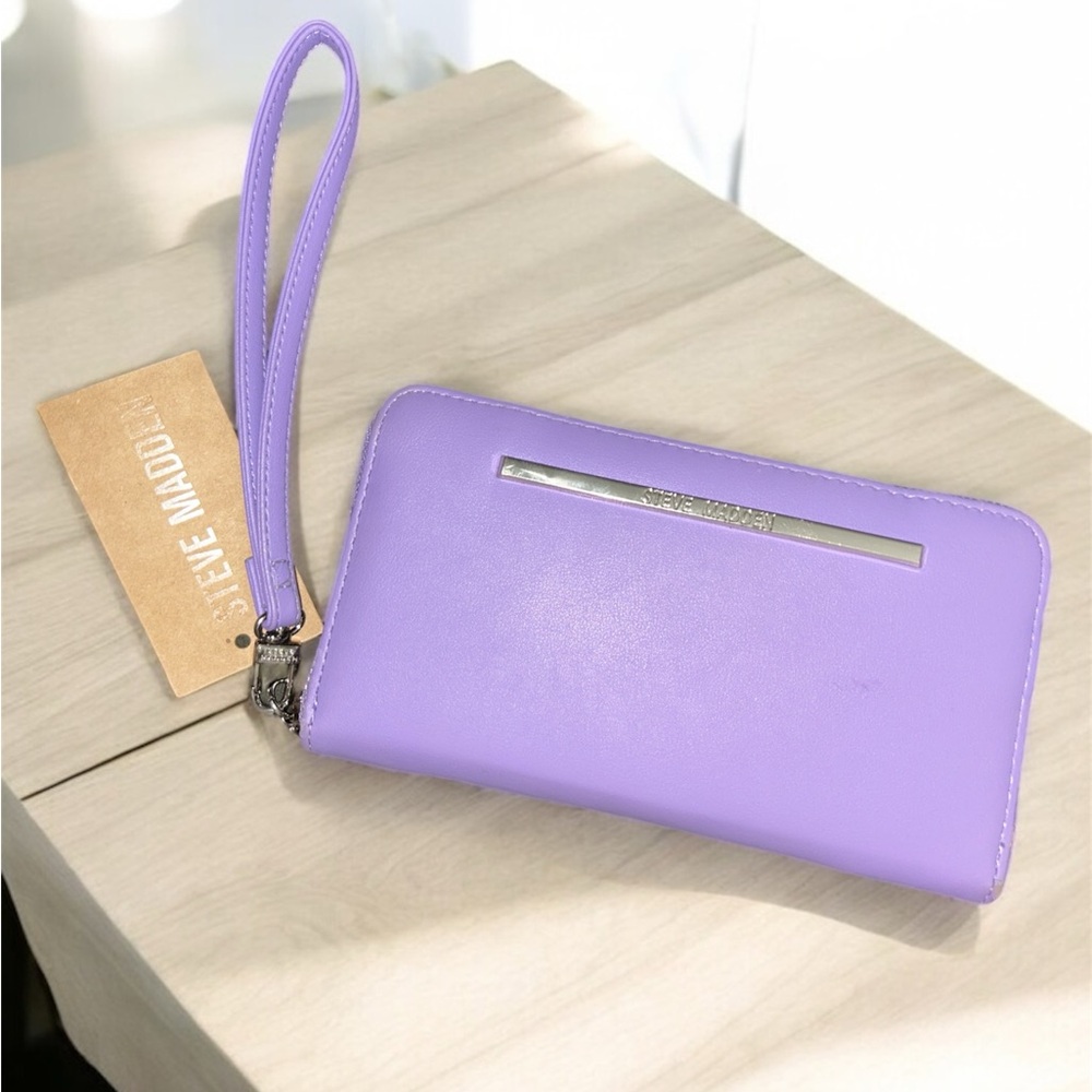Steve Madden Purple Wristlet Wallet